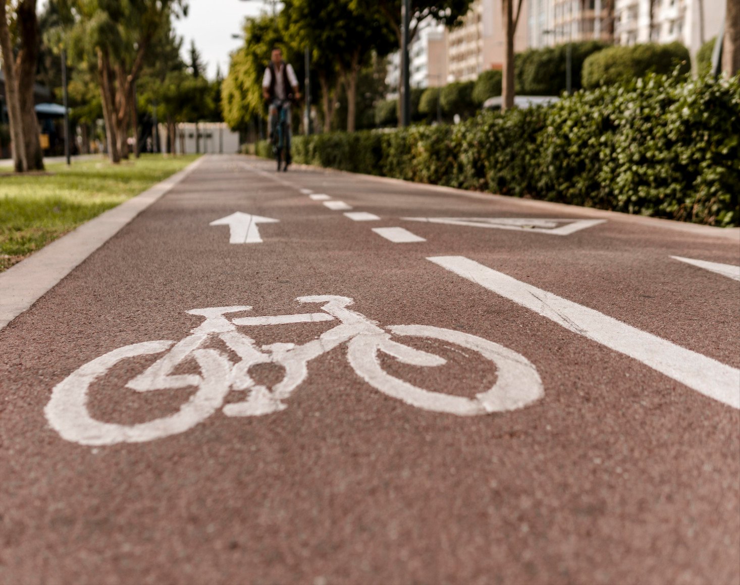 bike-lane-close-up-road
